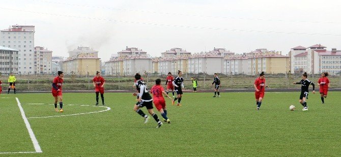 Lig Bitmeden İlan Edildi : Şampiyon Beşiktaş