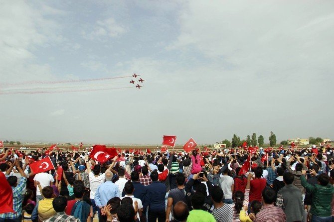 Türk Yıldızları Şanlıurfa'da