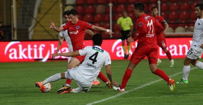Akhisar Belediyespor,Kasımpaşa'ya 1-0 Mağlup Oldu