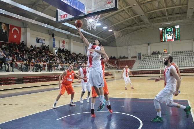 Play-off İlk Tur Birinci Maç Oynandı