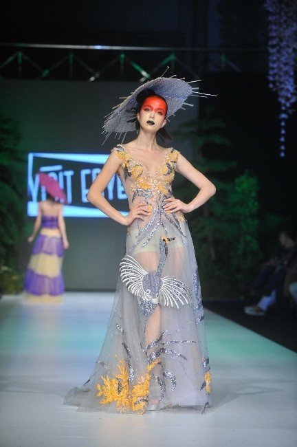 İzmir Fashion Week'te Yiğit Eryendi Rüzgarı