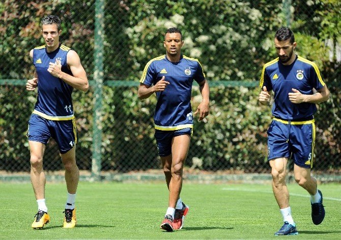 Fenerbahçe’de Torku Konyaspor Maçı Hazırlıkları Devam Ediyor