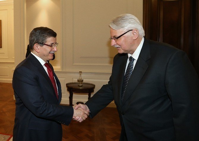 Başbakan Davutoğlu, Polonya Dışişleri Bakanı İle Görüştü