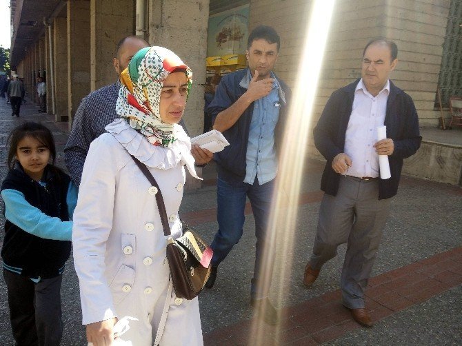 Bursa’da Bir Kadın Sahte Polislere 5 Bin Lirasını Kaptırdı