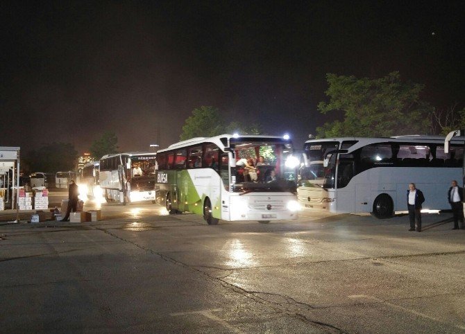 125 Otobüsle Çanakkale Şehitleri'ni Yad Etmeye Gittiler