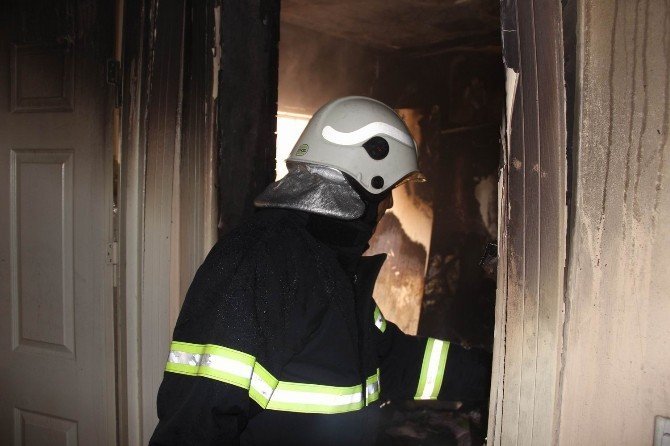 Gaziantep’te Bir Evde Yangın Çıktı