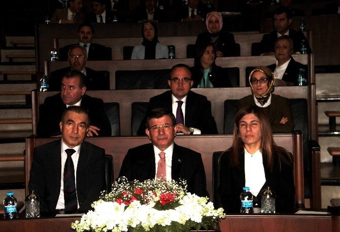 Başbakan Davutoğlu Sert Konuştu