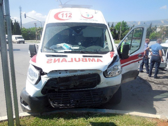 Kahramanmaraş'ta Feci Kaza: 1 Ölü, Biri Bebek 3 Yaralı