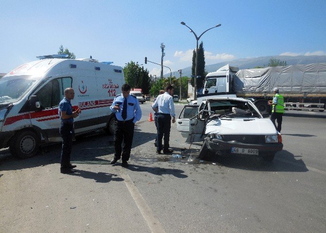 Kahramanmaraş'ta Feci Kaza: 1 Ölü, Biri Bebek 3 Yaralı