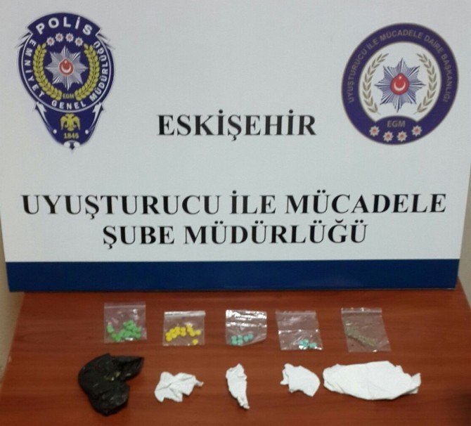 Eskişehir’de Operasyon'da 49 Uyuşturucu Hap Ele Geçirildi