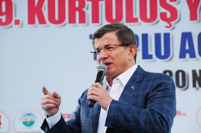 Davutoğlu:"Dağdaki Terörü Meclis'e Taşımaya Çalışıyorlar"