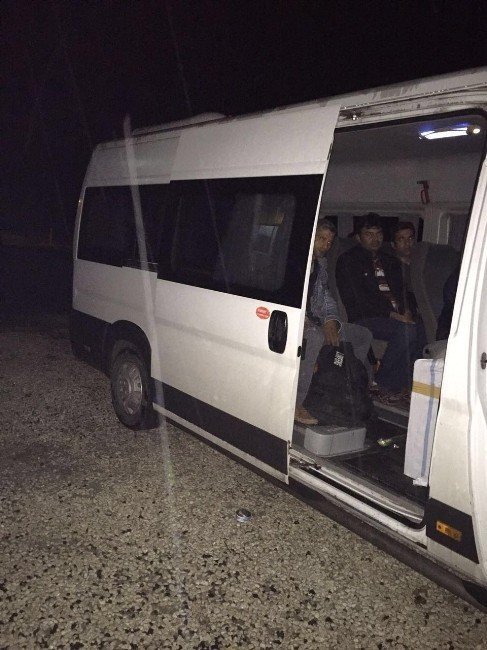 Edirne'de Pakistan Uyruklu 16 Göçmen Yakalandı