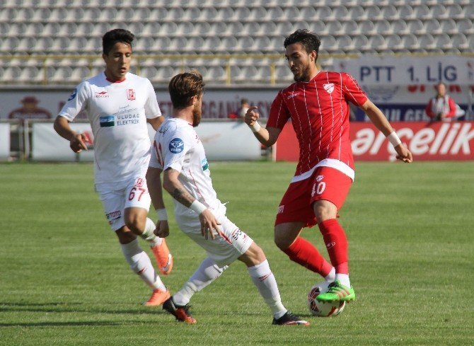 Boluspor,Balıkesirspor'a 2-1 Mağlup Oldu