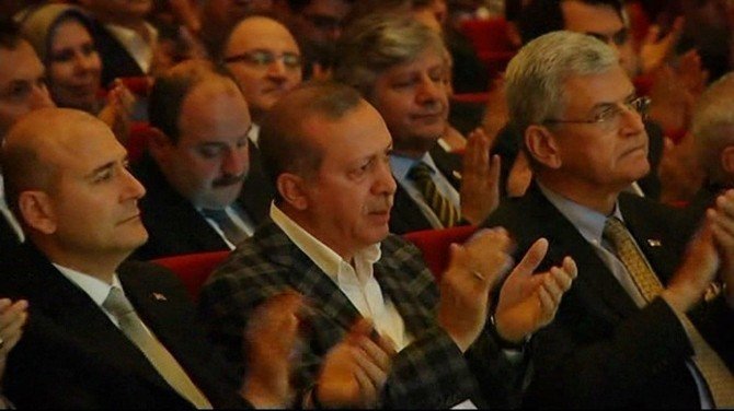 Cumhurbaşkanı Erdoğan'ı Ağlatan Şiir