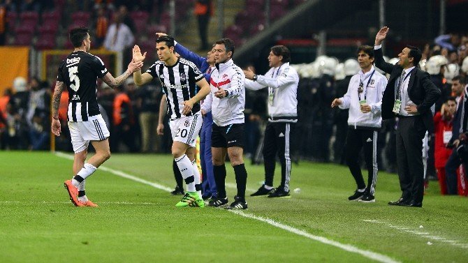 Beşiktaş,Galatasaray'ı 1-0 Mağlup Etti