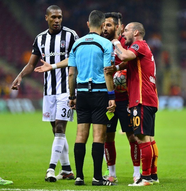 Beşiktaş,Galatasaray'ı 1-0 Mağlup Etti