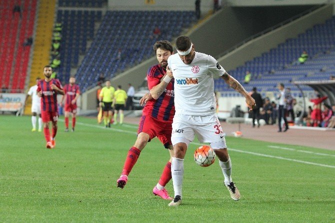 Antalyaspor,Mersin İdmanyurdu'nu 1-0 Mağlup Etti
