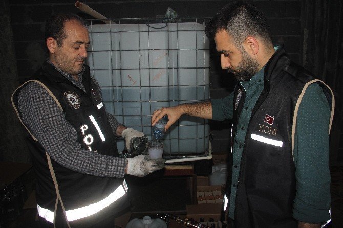 Adana'da 36 Bidon Öldüren Alkol Ele Geçirildi