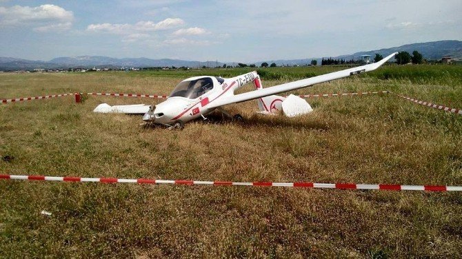 Balıkesir'de DA-20 Tipi Eğitim Uçağı Düştü