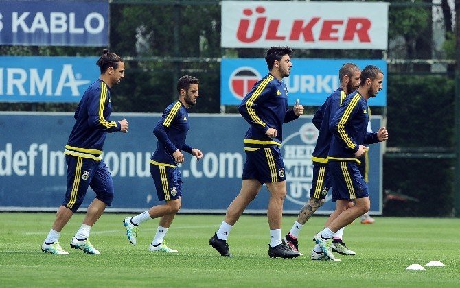 Fenerbahçe, Gençlerbirliği Karşılaşmasına Hazırlanıyor