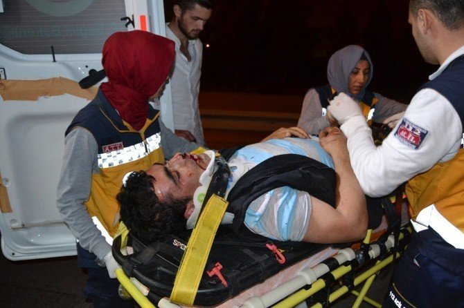 Sakarya'da Feci Kaza: 1 Yaralı