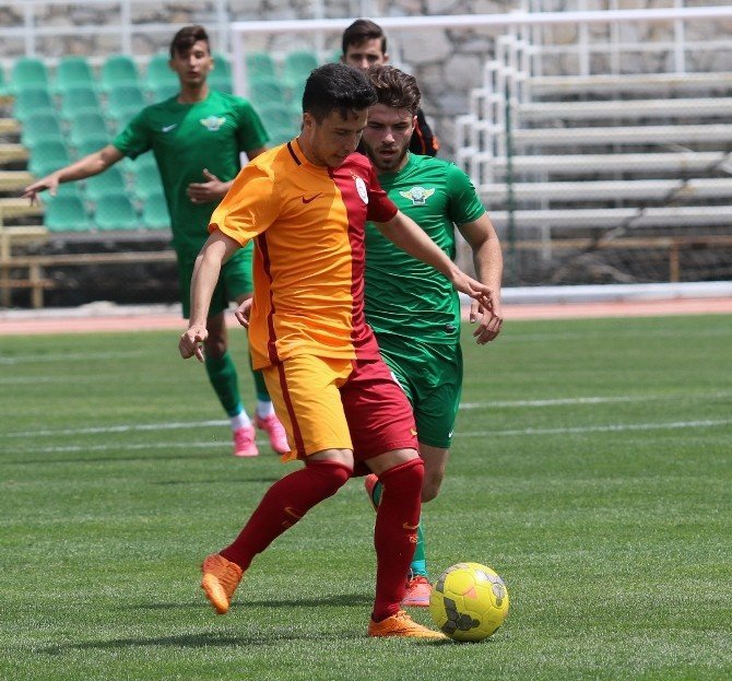 Akhisar Belediyespor, Galatasaray’ı 2-1 Mağlup Etti