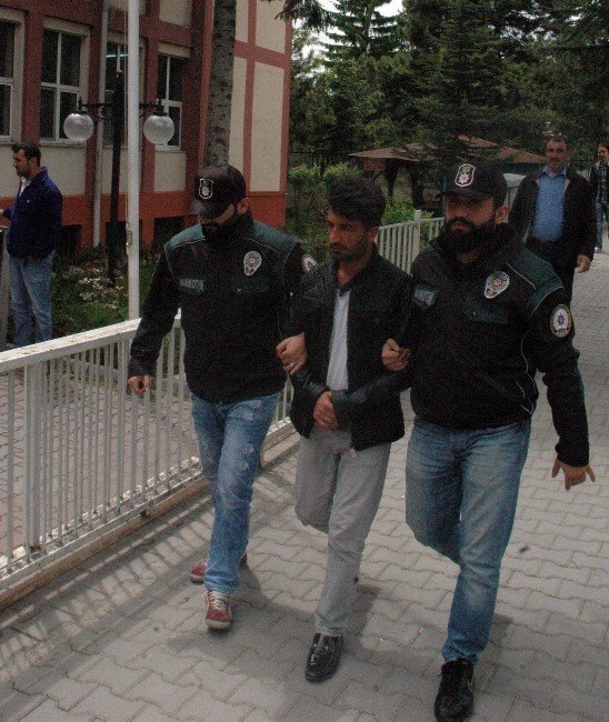 Bolu'da Otomobile Operasyon: 2 Gözaltı