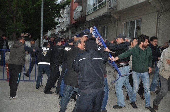 Sinop’ta Nurettin Yıldız'ın Konferansını Protesto Ettiler
