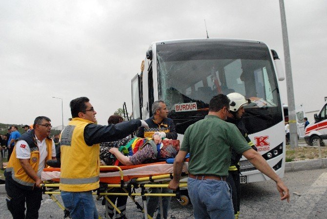 Burdur'da Feci Kaza: 7 Yaralı