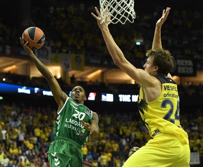 Fenerbahçe Final Four'un Finaline Adını Yazdırdı