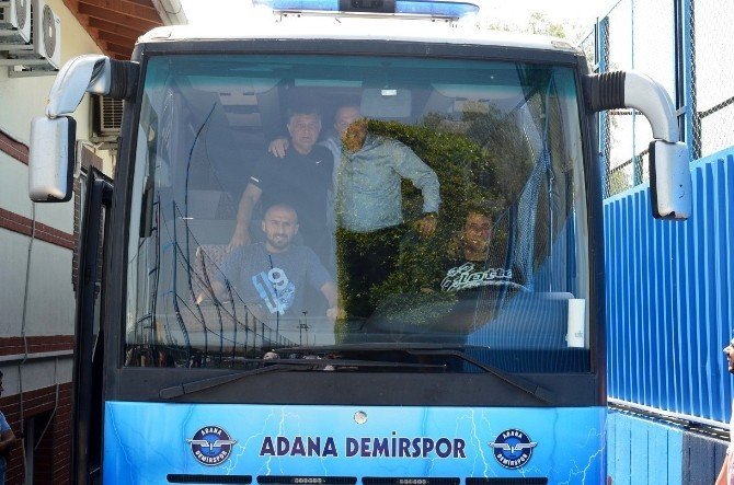 Adana Demirspor Oyuncuları Kampa Girdi