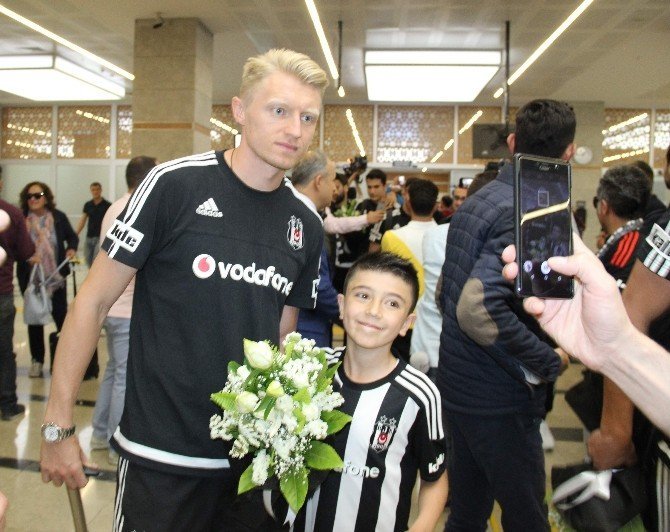 Şampiyonluğu Garantileyen Beşiktaş Konya'ya Geldi