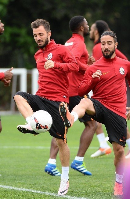 Galatasaray, Fenerbahçe Karşılaşmasına Hazırlanıyor