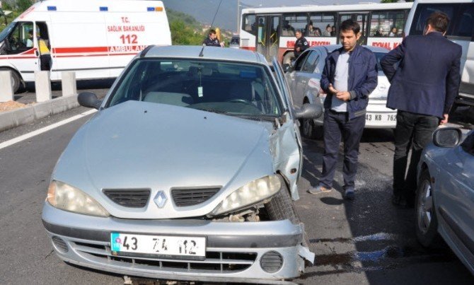 Kütahya'da Kaza: 3 Yaralı