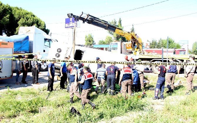 Aydın'da Feci Kaza: 2 Ölü,14 Yaralı