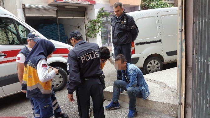 Samsun'da Bir Genç Yola Yığılıp Kaldı