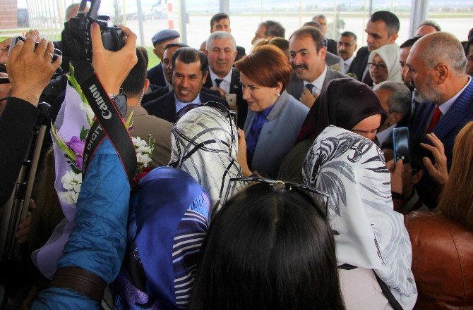 Meral Akşener Erzurum'da