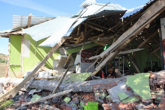 Diyarbakır'daki Patlamanın Şiddeti Gün Ağarınca Ortaya Çıktı