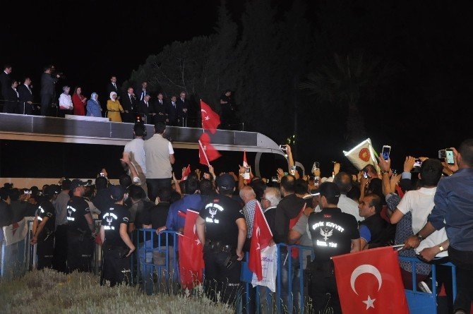 Başbakan Binali Yıldırım İzmirlilere Seslendi