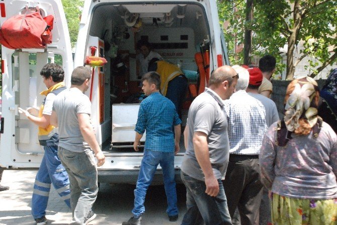 Zonguldak'ta Felçli Kadın Merdivenden Düştü