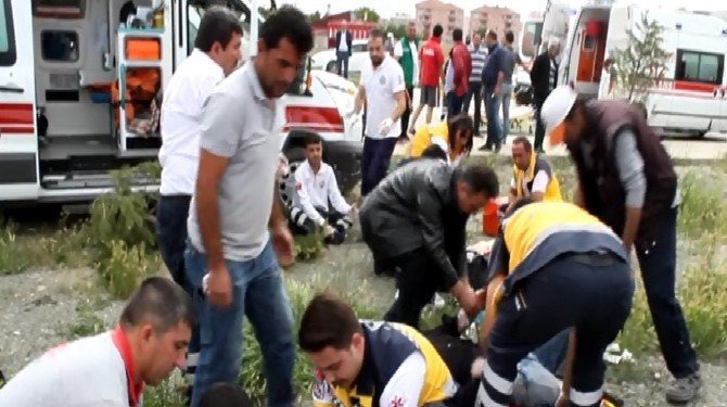 Erzincan’da Feci Kaza 3 Ölü, 8 Yaralı
