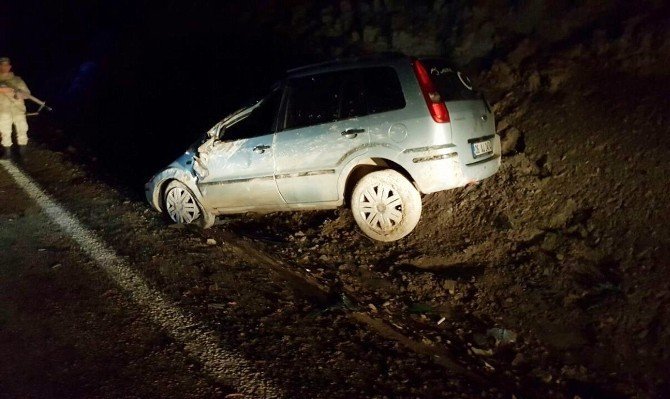 Sivas’ta Trafik Kazası 1'i Çocuk 3 Yaralı