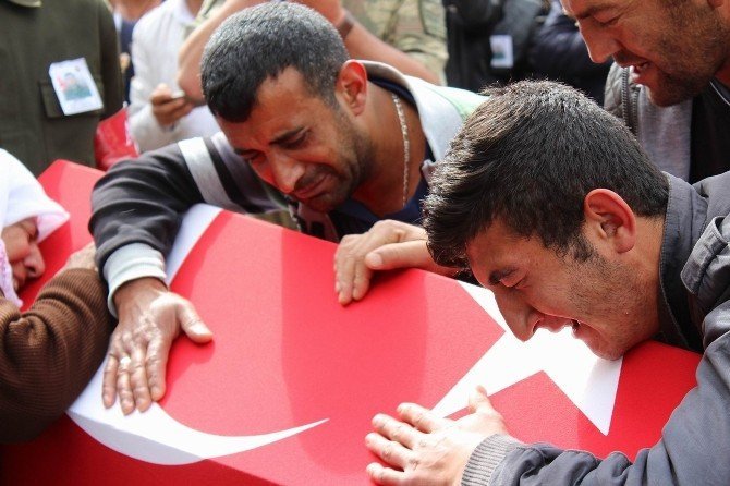Şehit Jandarma Er Gözyaşları İle Uğurlandı