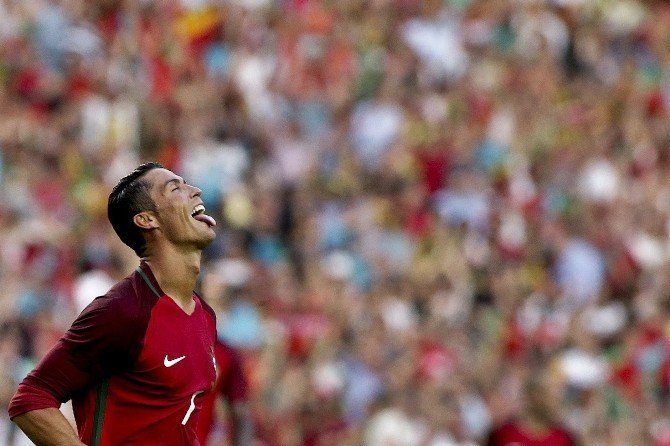 2016 Yılında En Çok Kazanan Crıstıano Ronaldo