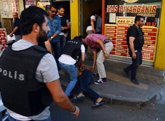 Diyarbakır’da 600 Polisle Operasyon