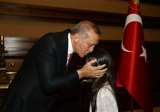 Erdoğan Çocuklarla Biraraya Geldi