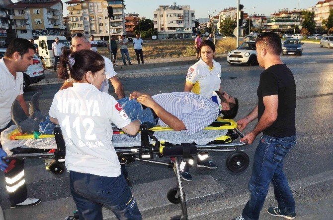 Manavgat'ta Kaza: 2 Yaralı