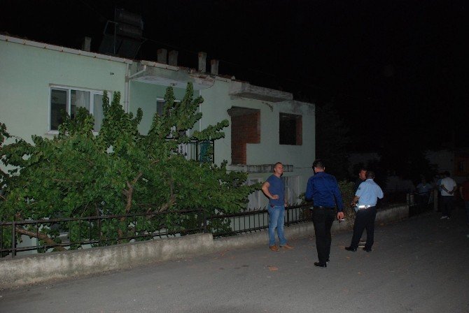 İzmir'de Emniyet Müdürlüğü'ne Roketatarlı Saldırı