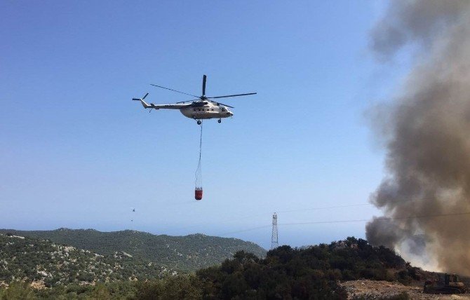 Antalya’da Katı Atık Çöplüğünde Yangın Çıktı