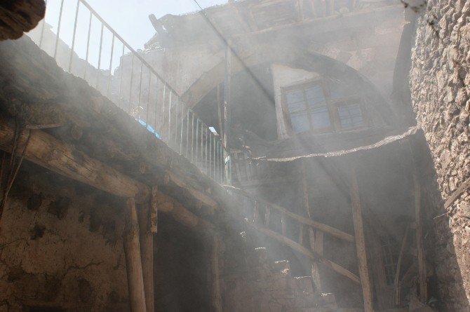 Diyarbakır'da Korkunç Yangın 2’si Çocuk, 3 Ölü